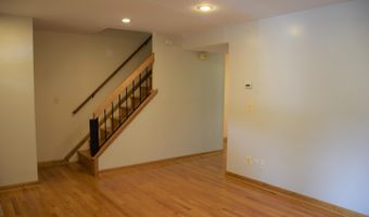3393 Burbank Dr, Ann Arbor, MI 48105