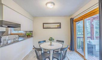 838 Jonathan Dr, Apple Valley, MN 55124