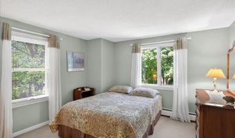 5 Shingle Mill Dr, Canton, CT 06019