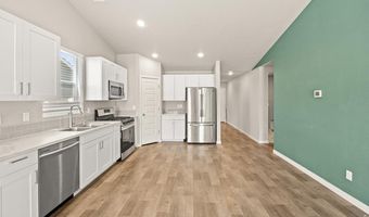 370 Cherokee Trl, Ault, CO 80610