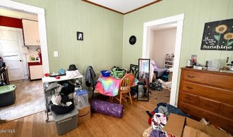 42 Lincoln Ave, Amsterdam, NY 12010