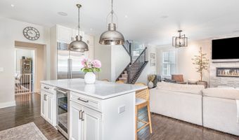 26 S Chestnut Ave, Arlington Heights, IL 60005