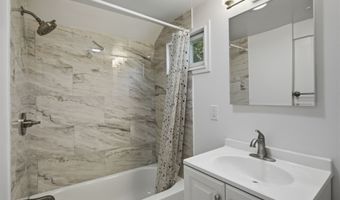 11 Bell St, Bridgeport, CT 06610