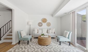 5603 INDEPENDENCE Cir, Alexandria, VA 22312