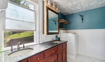 146 S Main St, Bradford, VT 05033