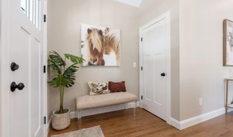 1 A Debbie Ln, Amherst, NH 03031