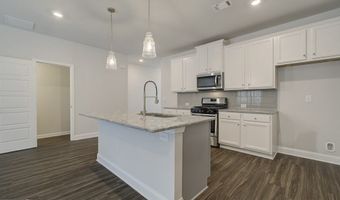 42 Avian 128B, Auburn, GA 30011
