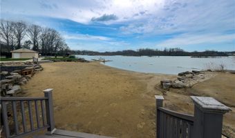 10219 Spinnaker Run, Aurora, OH 44202
