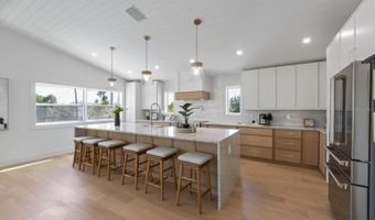 616 FERN St, Anna Maria, FL 34216