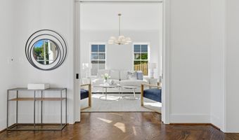 7705 HOLIDAY Ter, Bethesda, MD 20817