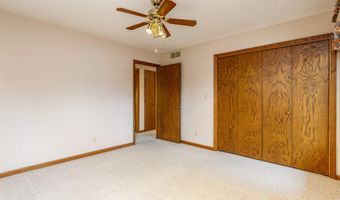 2116 Ironwood Ct, Ames, IA 50014