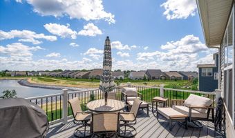 441 Alpine Dr, Algonquin, IL 60102