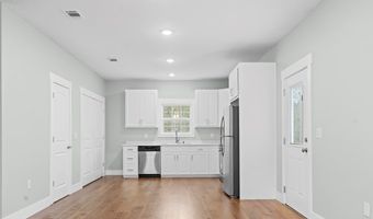 596 Beach Rd, Baxley, GA 31513