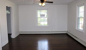 252 S Main St, Coventry, RI 02816
