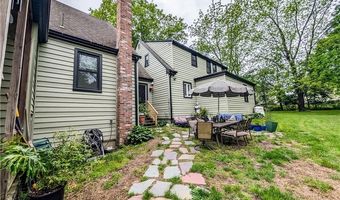 42 Mechanic St, North Smithfield, RI 02896