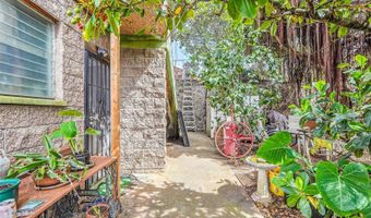 99-402 Aiealani Pl A, Aiea, HI 96701