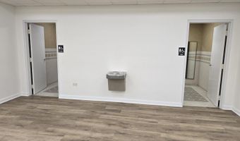 350 W North Ave, Addison, IL 60101