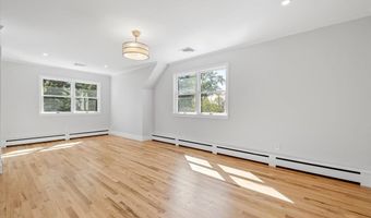 94 Carman Pl, Amityville, NY 11701