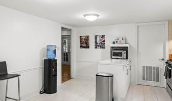 5801 DEVONSHIRE Dr, Bethesda, MD 20816