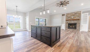 741 8th St NE, Arab, AL 35016