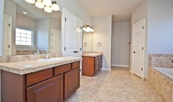 2204 SW 19th St, Bentonville, AR 72713