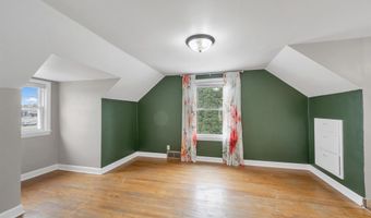 1203 W NORTHLAND Ave, Appleton, WI 54914