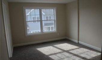 68 Greene St 5, Warwick, RI 02886