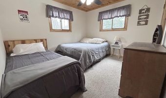 W16468 S Hilbert Dr, Armstrong Creek, WI 54103