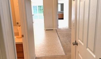 330 Root Rd, Barre, MA 01005