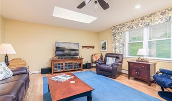 125 Stony Ln, Exeter, RI 02822