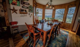 24352 State Highway Ee, Aurora, MO 65605
