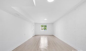 28 Pine Ln, Asheville, NC 28806