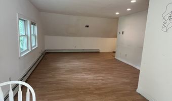46 Queensland Rd, Billerica, MA 01862