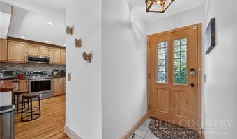 243 Ironwood Dr, Banner Elk, NC 28604