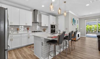 5612 DEL CORONADO Dr, Apollo Beach, FL 33572