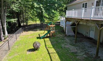 8 Riverside Dr, Allenstown, NH 03275