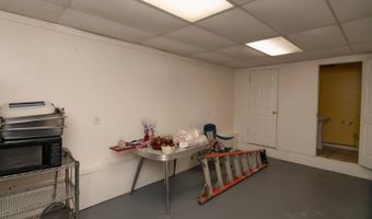 342 S Monroe St, Alderson, WV 24910