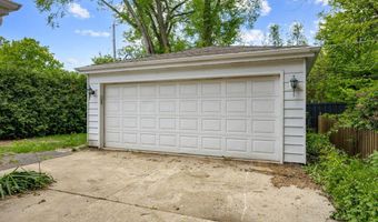640 S Beverly Ln, Arlington Heights, IL 60005
