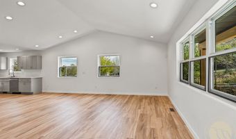 2 Avis St, Absarokee, MT 59001