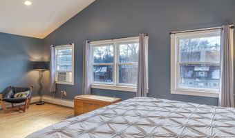 3 Wayman Ln, Bar Harbor, ME 04609