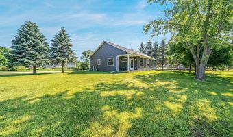 2005 E RIDGE HAVEN Ln, Appleton, WI 54913