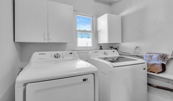 1233 Pacific Ave, Beachwood, NJ 08722