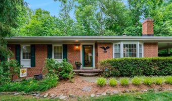 8422 GEORGIAN Way, Annandale, VA 22003
