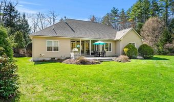 12 Amber Ln, Bedford, NH 03110