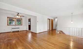 46 Meldon Ave, Albertson, NY 11507