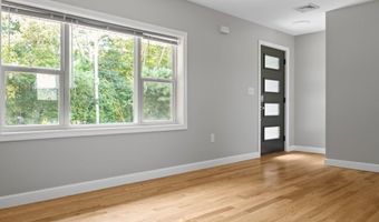 20 Maple Ct, Hopkinton, RI 02804