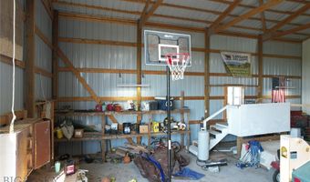 307 Howie Rd, Big Timber, MT 59011
