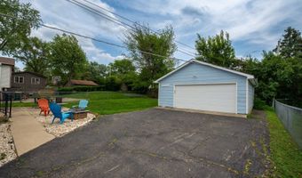 269 Cedarwood Ln, Antioch, IL 60002