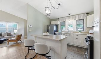 5919 Memphis St, Bel Aire, KS 67220