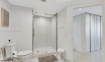 2000 Island Blvd 808, Aventura, FL 33160